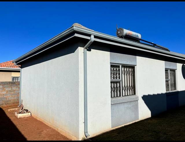 2 BEDROOM HOUSE FOR SALE IN SALFIN